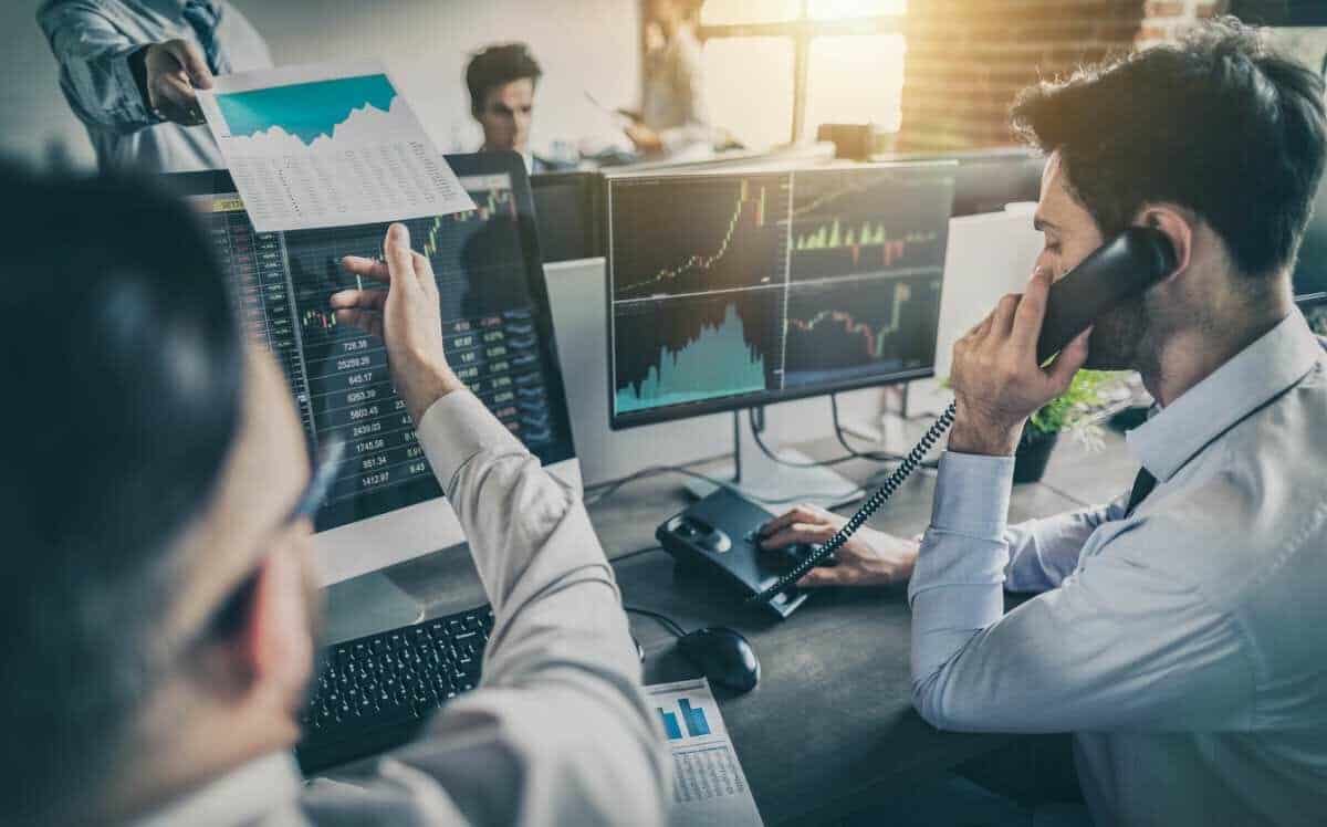 How to choose a suitable trading platform?