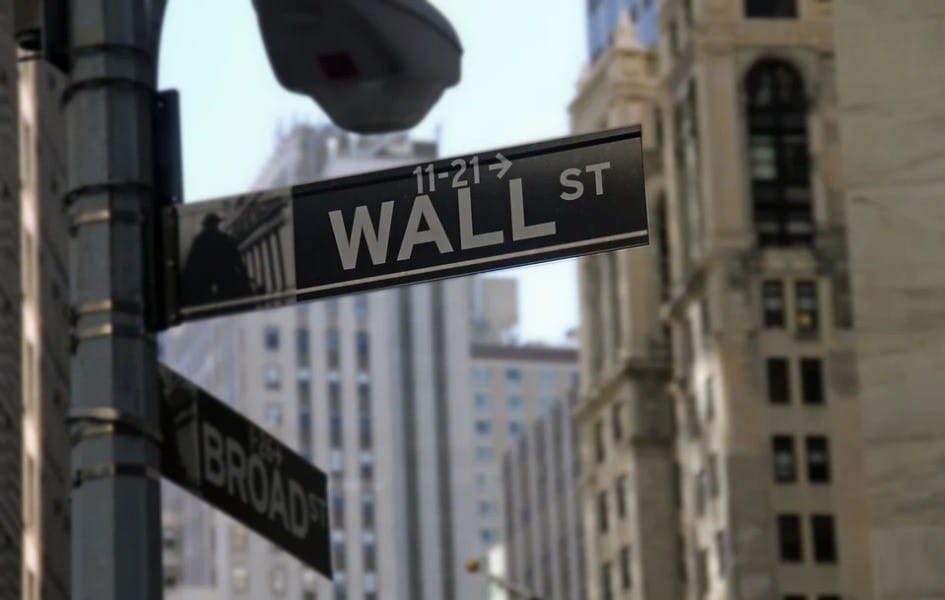 Wall Street Starts Stronger & Dow Rises 200 Points Prior to Fed on China Aid