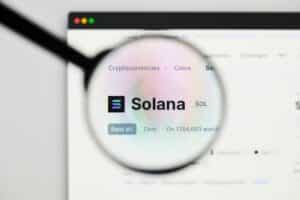 Solana Tops Blockchain Payments as Stablecoins' Liquidity and Investor Sentiments Improve, Bernstein Reports